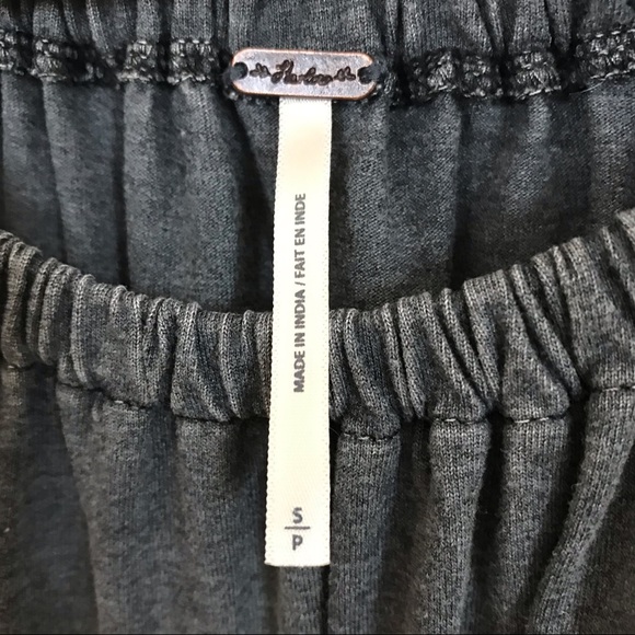 🌸 Harlow grey Boho off the shoulder top with lace detail - Picture 5 of 5